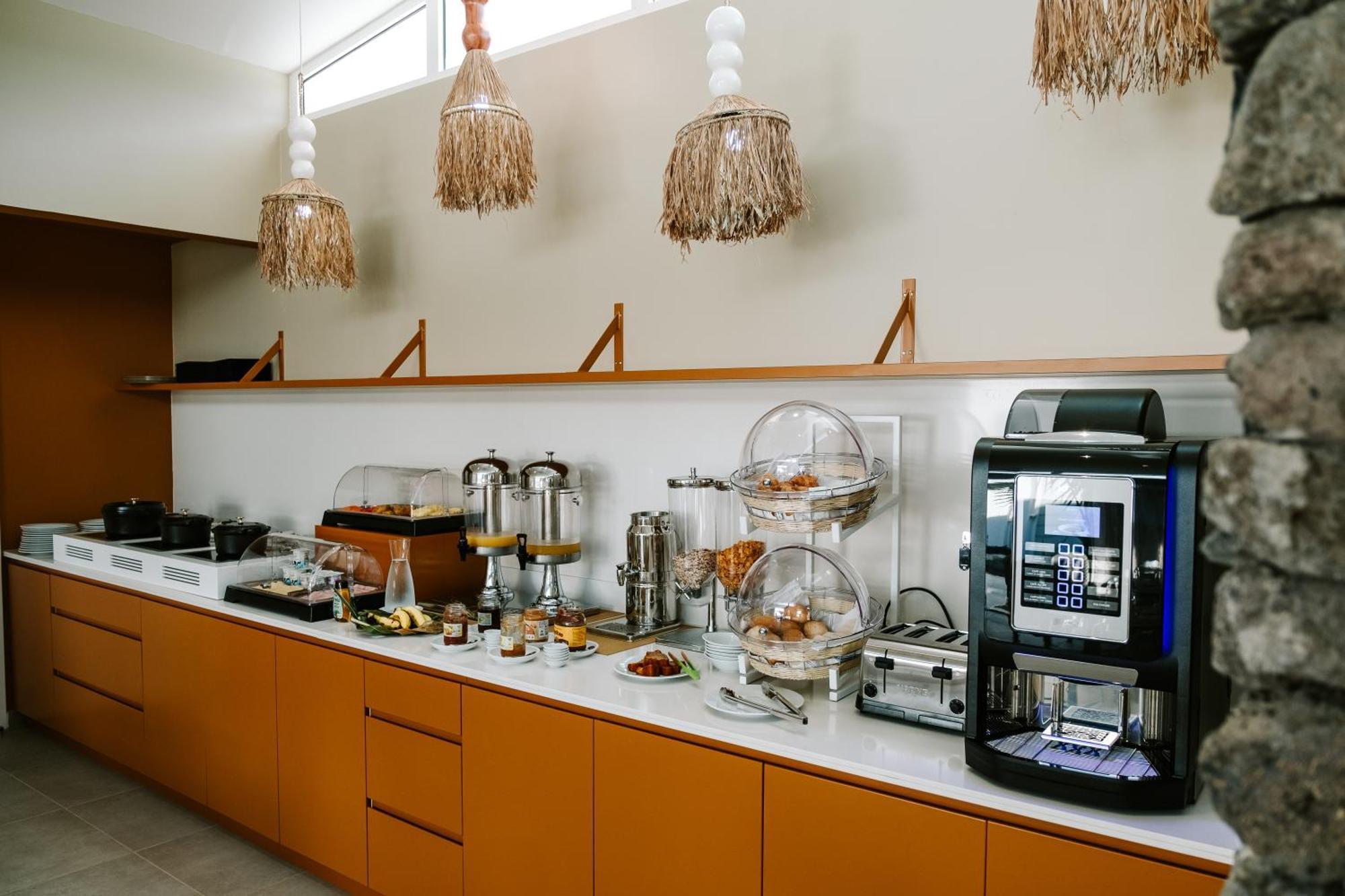 Niu Beach Hotel Moorea Ngoại thất bức ảnh