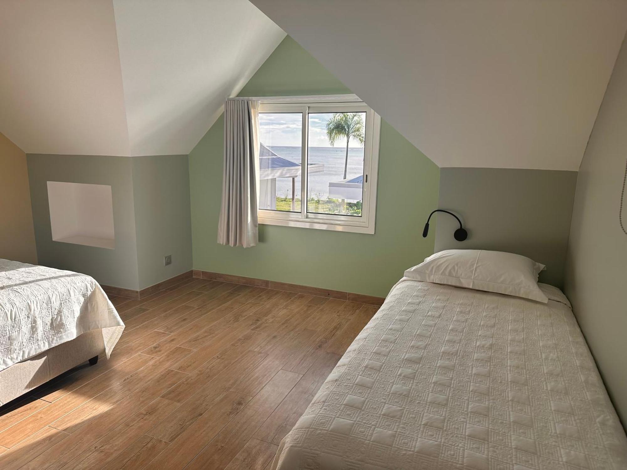 Niu Beach Hotel Moorea Ngoại thất bức ảnh