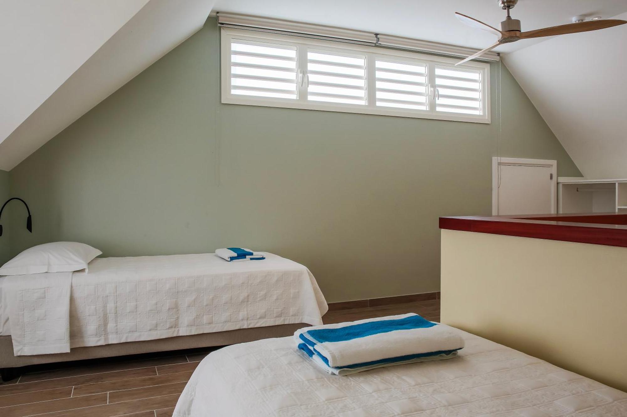 Niu Beach Hotel Moorea Ngoại thất bức ảnh